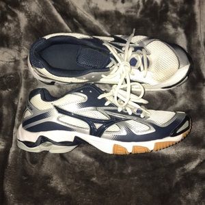 Mizuno volleyball shoes